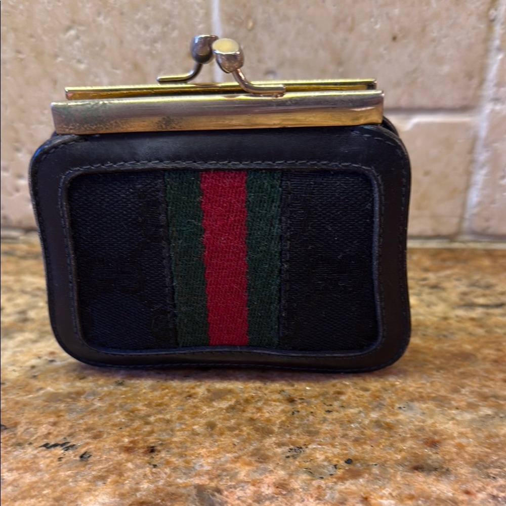 Gucci Black Coin Purse with Red and Green Stripe